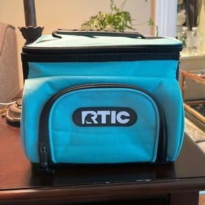 RTIC 6 Day Can Cooler
